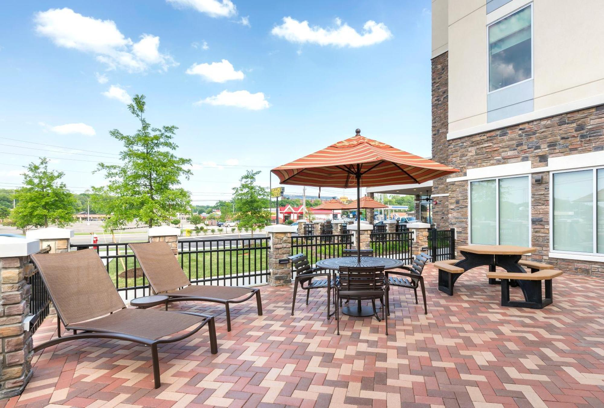 Hyatt Place Canton Lake Cable Exterior foto